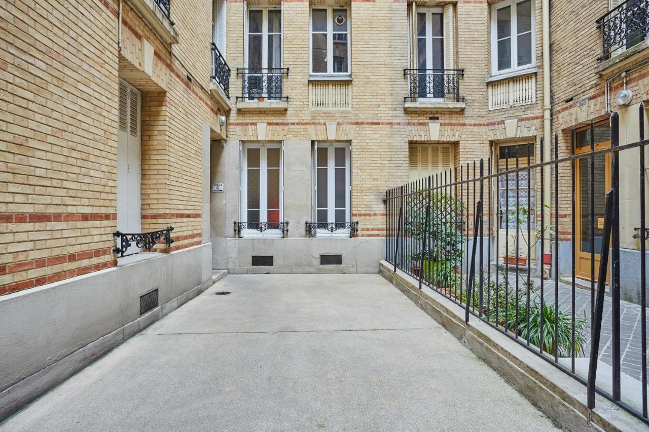 Residence Tour Eiffel By Studio Prestige Paris Exteriör bild